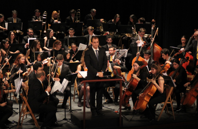 Gran concierto conjunto de la Banda Sinfónica Complutense, la Orquesta Ciudad de Alcalá, el Orfeón Complutense y el Coro Talía