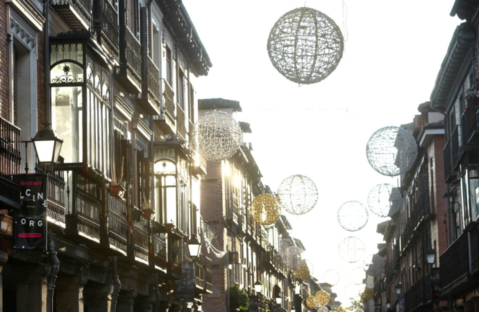 Las compras en comercios de Alcalá en Navidad tendrán premio, con el sorteo de bonos por valor de 50€ y 20€