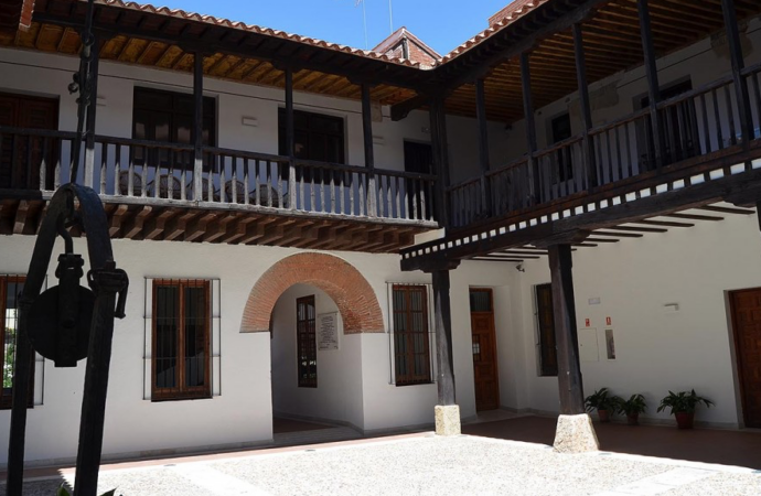 La Fundación de Antezana de Alcalá entregó sus diplomas, menciones y reconocimientos de honor 2025