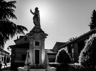 Plaza de los Doctrinos / Alcalá, Patrimonio de la Humanidad: fotos con alma
