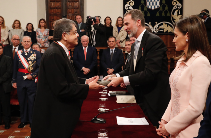 Los Reyes entregan en Alcalá de Henares el Premio Cervantes a Sergio Ramírez