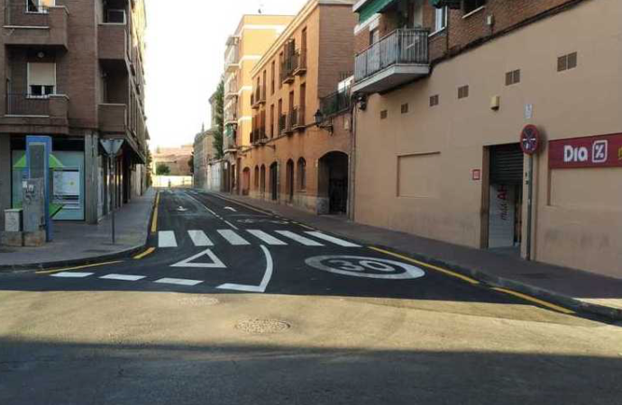 El Plan de Asfaltado de Alcalá llegará a 30 calles: Vía Complutense, Carretera de Meco…