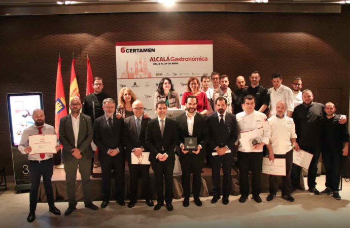 Mario Sandoval recoge el «Premio Cervantes Gastronómico» tras un certamen que tiene éstos ganadores
