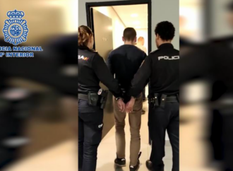 La Policía detiene en Coslada a 2 jóvenes que intentaron atropellar a un agente tras robar un vehículo