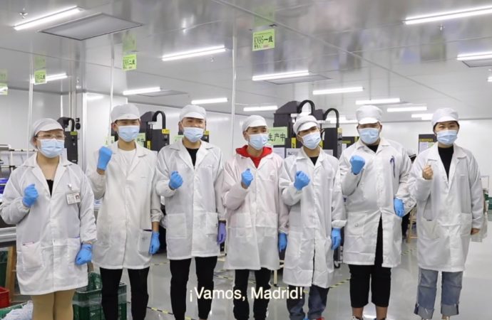 ¡Vamos, Madrid! : el mensaje que trae desde China el avión cargado con 58 toneladas de material sanitario