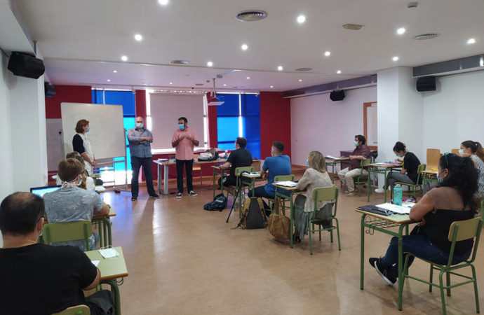 Comienzan en Azuqueca los dos primeros cursos del POEFE con una treintena de participantes