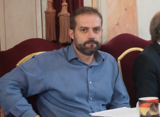 David Cobo encabezará la candidatura de IU en Alcalá que «confía en confluir en una única candidatura con otras fuerzas de izquierdas»