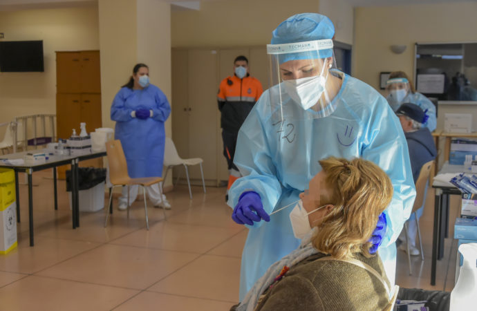 Este martes finaliza en Torrejón la realización de test de antígenos a los vecinos de la Zona Básica de Salud de Brújula