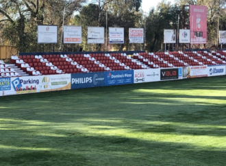 4.000 asientos del Vicente Calderón lucen ya en el Estadio del Val en Alcalá de Henares