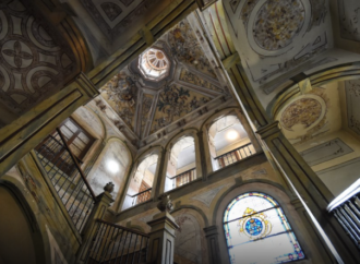 Programa de actividades navideñas en la Escalera Monumental de Escolapias en Alcalá de Henares
