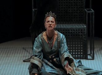 El drama histórico ‘Eduardo II, ojos de niebla’ este sábado en el Teatro Municipal de Coslada