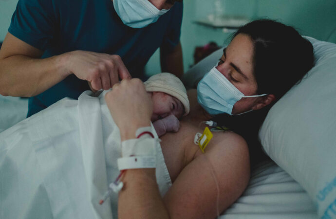 Nacen en el Hospital de Torrejón más de 1.900 bebés durante el ‘Estado de Alarma’