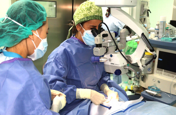 Se cumplen 9 años desde el primer trasplante de córnea en el Hospital de Torrejón