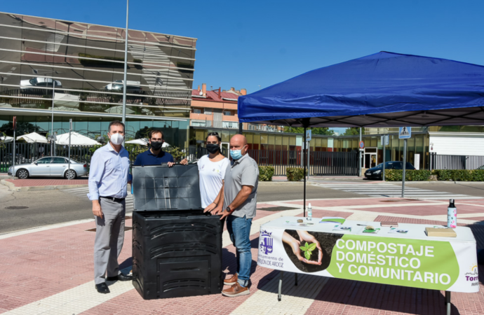 Torrejón invita a sus vecinos a convertir sus residuos orgánicos en abono para hacer una ciudad más sostenible y ecológica