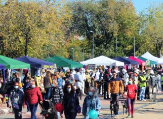 Cientos de personas acuden a la V edición del Mascocán solidario de Coslada y la VII Jornada de Adopción Animal