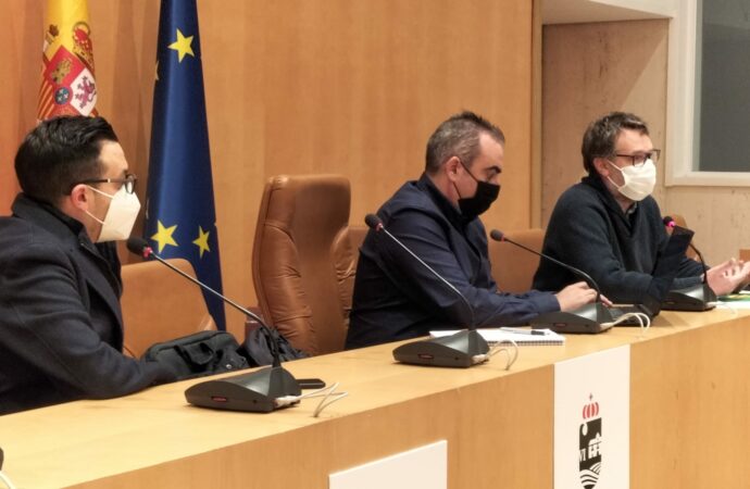 Nuevo encuentro del alcalde de San Fernando de Henares con los vecinos afectados por el problema con Metro