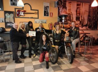 Los moteros de la Dulce Harleey de Alcalá, comprometidos con la Asociación Española contra el Cáncer