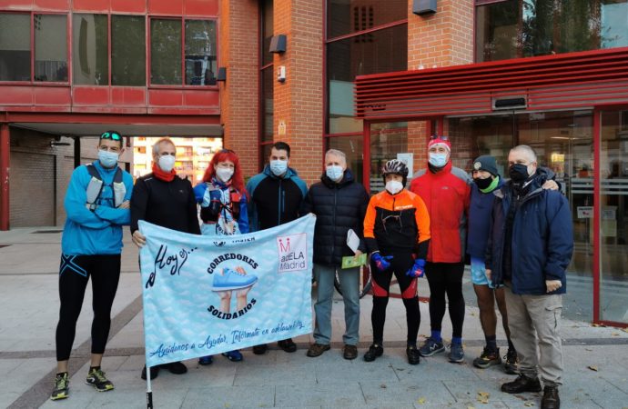 ‘Corredores Solidarios’ hacen escala en Coslada con su reto de llegar a todos los municipios de Madrid