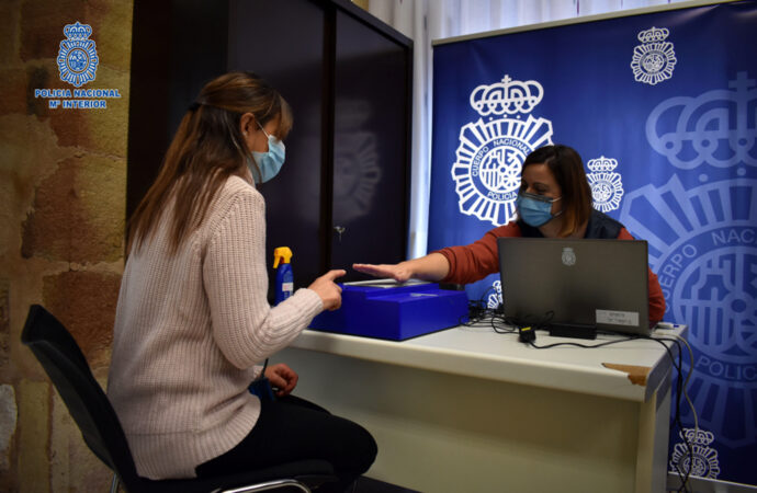 La población del entorno de Azuqueca también podrá renovar su DNI en la oficina que se instalará en el Centro de Ocio Río Henares