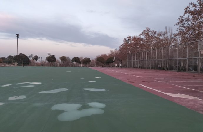 Las pistas deportivas del parque Dolores Ibárruri en San Fernando se ‘reinventan’