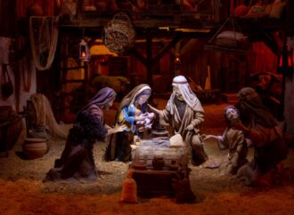 Abierto el Belén Monumental en la antigua fábrica de la GAL de Alcalá de Henares