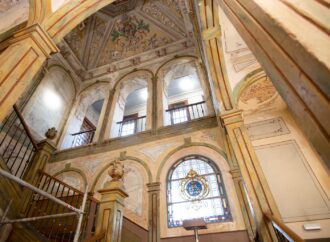 FITUR 2024: presentación de la escalera monumental del Colegio Escolapias Calasanz en Alcalá