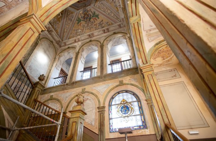 Continúan las visitas y el teatro en la Escalera Monumental de las Escolapias de Alcalá de Henares