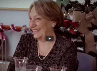 Los mayores de San Fernando cuentan sus experiencias de la pandemia y felicitan las fiestas a través de un emotivo vídeo