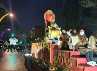 Cabalgata Reyes Magos de Azuqueca 2022: así han recibido a Melchor, Gaspar y Baltasar