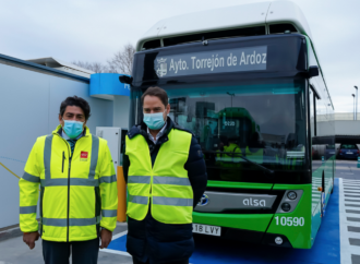 El primer autobús urbano movido con hidrógeno de la Comunidad de Madrid, en Torrejón de Ardoz