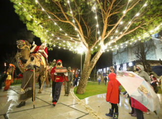 Cabalgata de Meco 2022: Reyes Magos, camellos y animación para afrontar la lluvia
