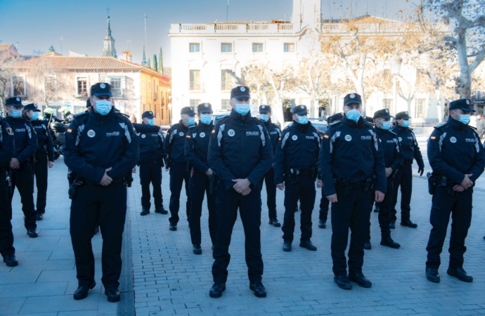 Así son los nuevos uniformes de la Policía Local de Alcalá de Henares 