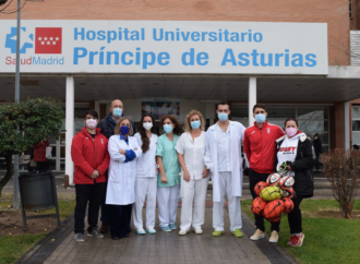 Los Reyes Magos del Rugby Alcalá vuelven con balones al Hospital Príncipe de Asturias