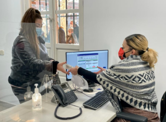 Torrejón entregará cerca de 30.000 test de antígenos gratuitos, esta vez a toda la comunidad educativa