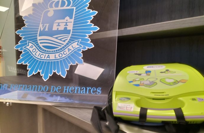 Nuevos desfibriladores semi-automáticos para Policía Local y Protección Civil en San Fernando