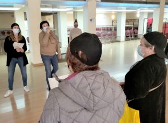 Cerca de una veintena de mayores de San Fenando participan el sábado en una chirigota de Carnaval