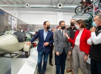 La ministra de Turismo, Reyes Maroto visita la Exposición “Motos Made in Spain” en Alcalá  