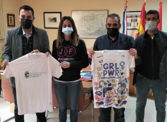 Recibimiento en el Ayuntamiento de San Fernando a ‘Jessy’ para agradecer su gesta deportiva por el 8M