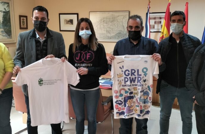 Recibimiento en el Ayuntamiento de San Fernando a ‘Jessy’ para agradecer su gesta deportiva por el 8M