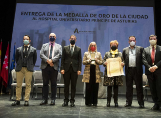 Covid 19 / Medalla de Oro de la Ciudad al Hospital de Alcalá y emocionante homenaje a quienes colaboraron en la pandemia