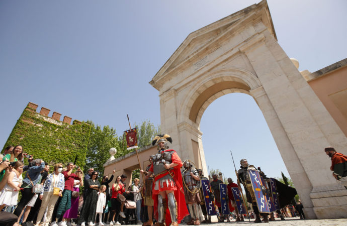 La antigua Roma llega a Alcalá este Puente de Mayo: Circo Máximo, gladiadores, mercado…