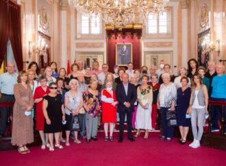 Homenaje municipal en Alcalá a 45 mayores voluntarios que colaboran en los Centros Municipales