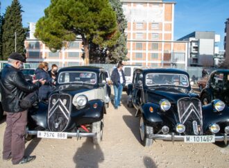 Gran exposición gratuita de coches de época junto a la Antigua GAL en Alcalá de Henares