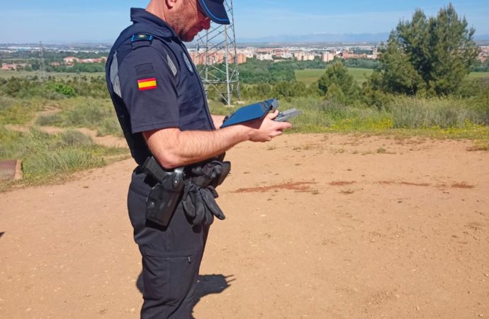 Los drones de la Policía Local de Alcalá sobrevuelan el Parque Natural de Los Cerros 