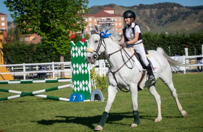 Más de 100 jinetes y caballos en el  Concurso Hípico Nacional 3* de Alcalá de Henares