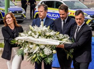 Emotivo homenaje a las víctimas por el COVID-19 en Torrejón de Ardoz