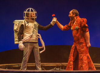 Ron Lalá llega este fin de semana al Teatro Salón Cervantes con música y humor en “Villa y Marte” 