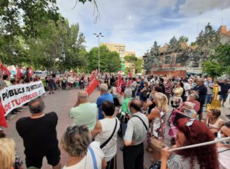 Concentración en Torrejón para pedir la reapertura del SUAP de Veredillas