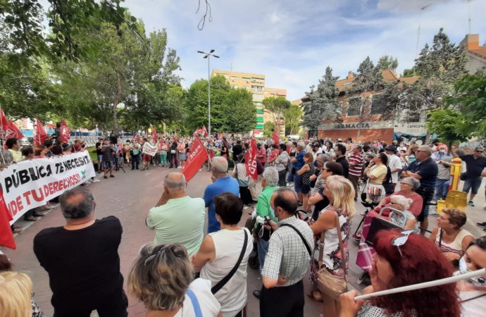 Concentración en Torrejón para pedir la reapertura del SUAP de Veredillas