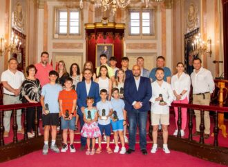 Recibidos en el Ayuntamiento de Alcalá deportistas que han logrado diversos éxitos en las modalidades de Ciclismo, Atletismo y Voleibol 